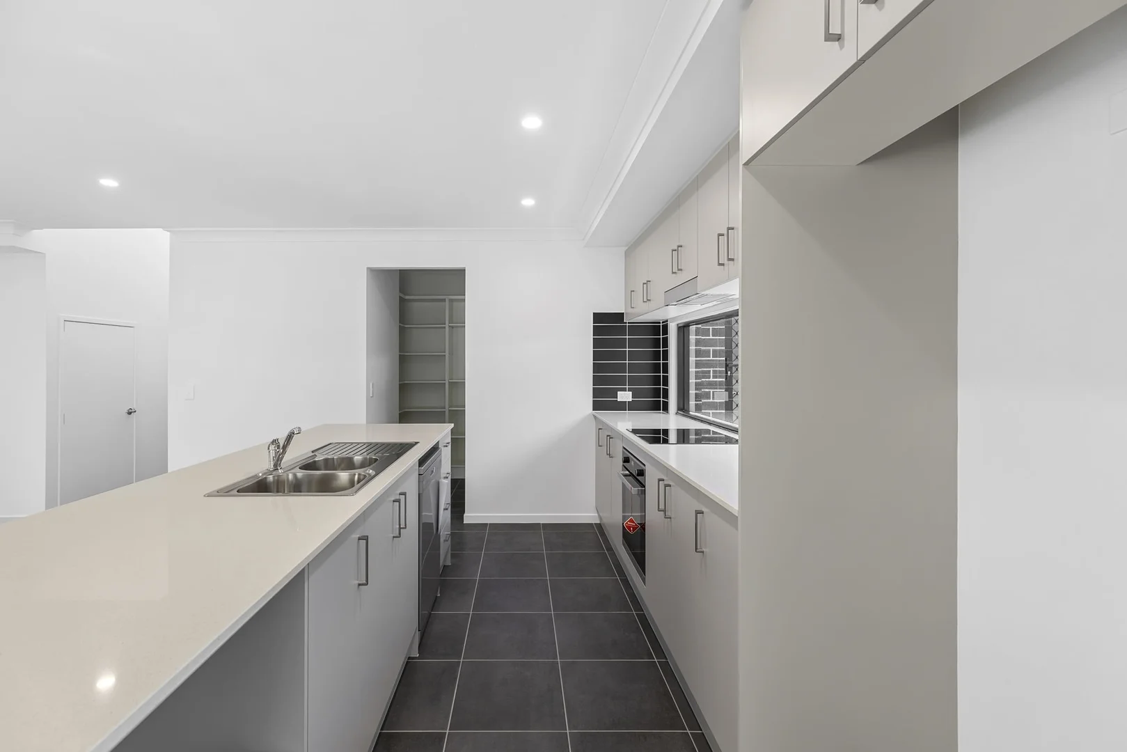 17 Banksia Way, Springfield QLD 4300 photo 3