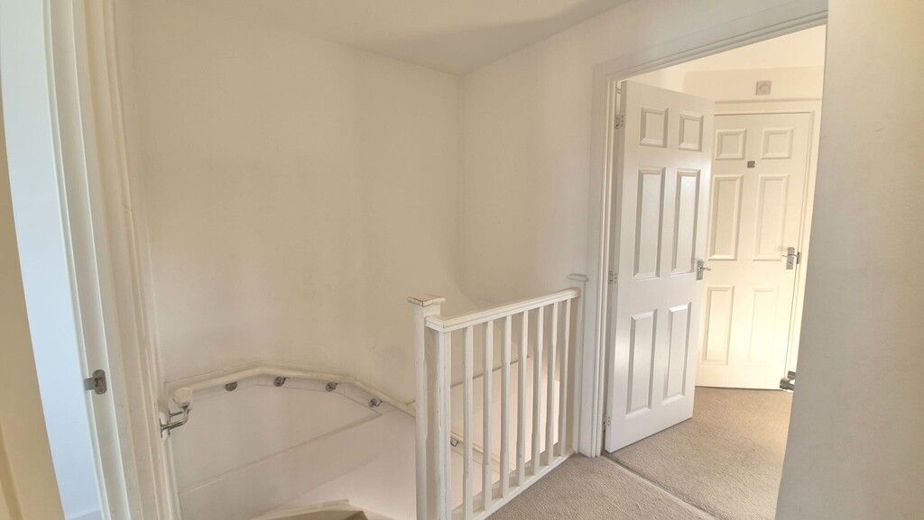Additional image 4 of 3 bed end terrace house to rentHalcrow Avenue, Dartford DA1
