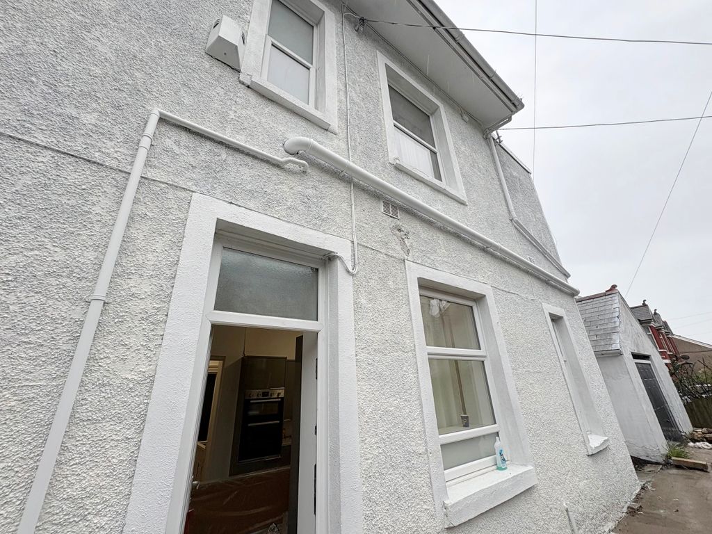 1 bed flat to rentRoom 7, Wood Road, Pontypridd CF37