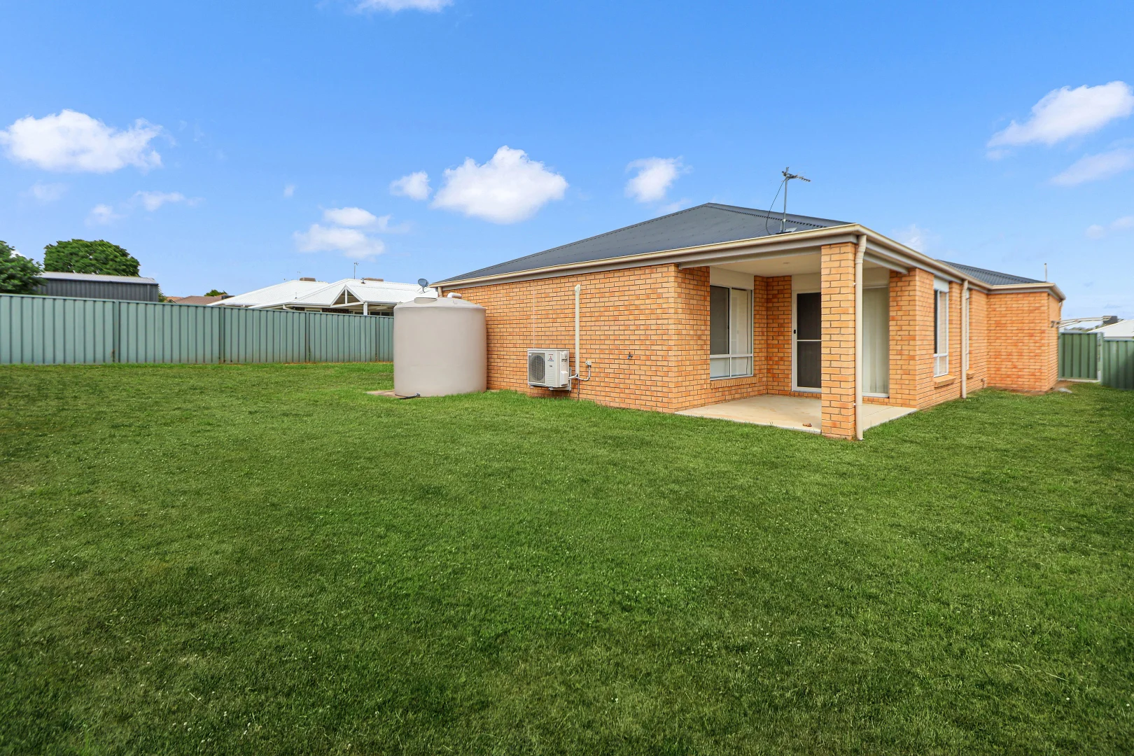 Additional image 17 of 5 Melaleuca Drive, Forest Hill NSW 2651