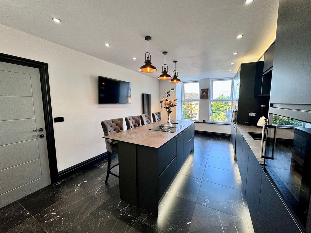 Additional image 3 of 3 bed maisonette to rentLiverpool Road, Southport PR8