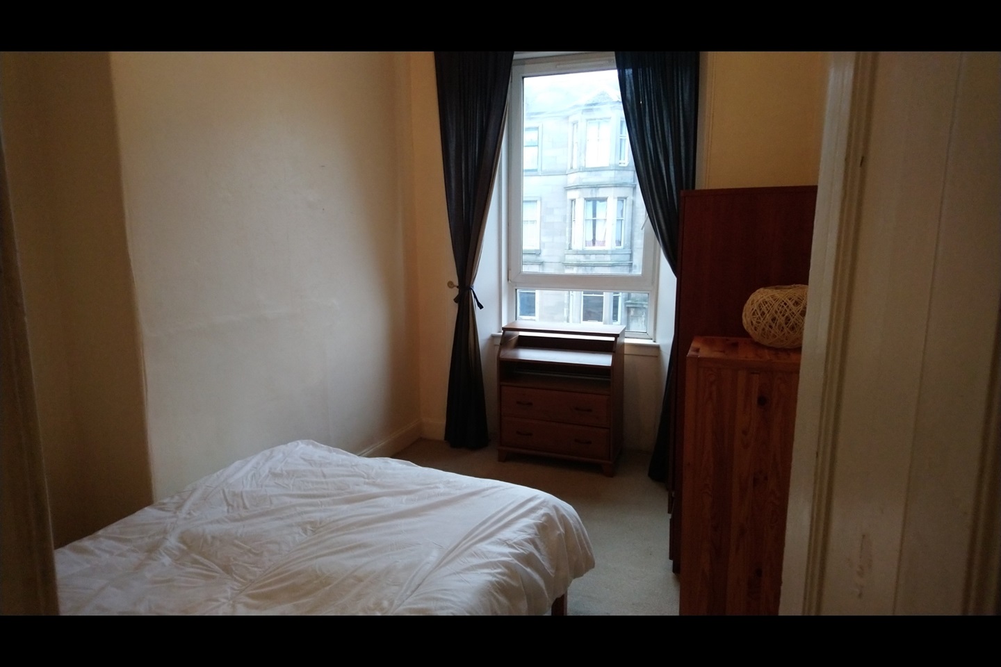 2 Bed Flat, Montgomery Street, EH7, N1 7GU photo 4