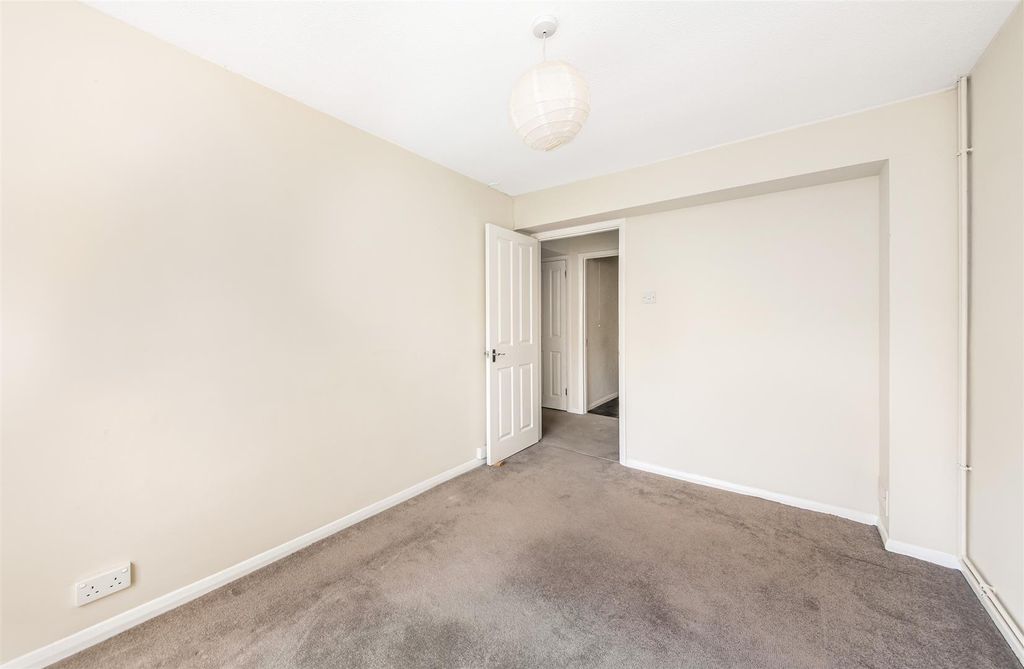 Additional image 7 of 2 bed flat to rentCheney Lane, Headington, Oxford OX3