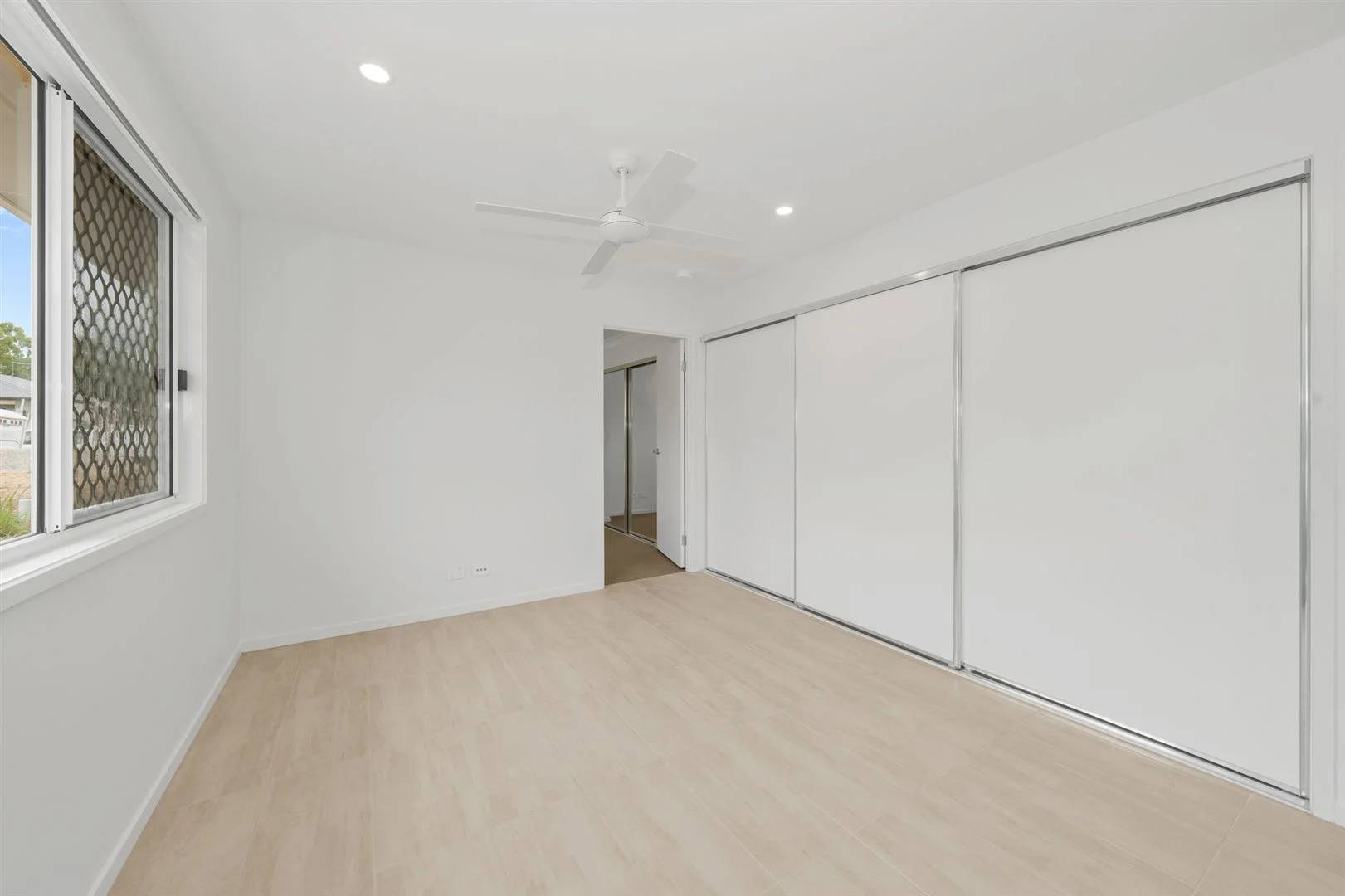 Additional image 3 of 2/16 Sunflower Court, Ripley QLD 4306