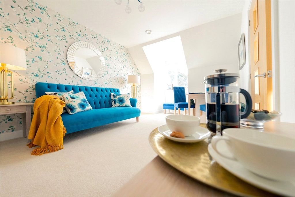 Additional image 3 of 1 bed flat to rentBirch Place, Dukes Ride, Crowthorne, Berkshire RG45