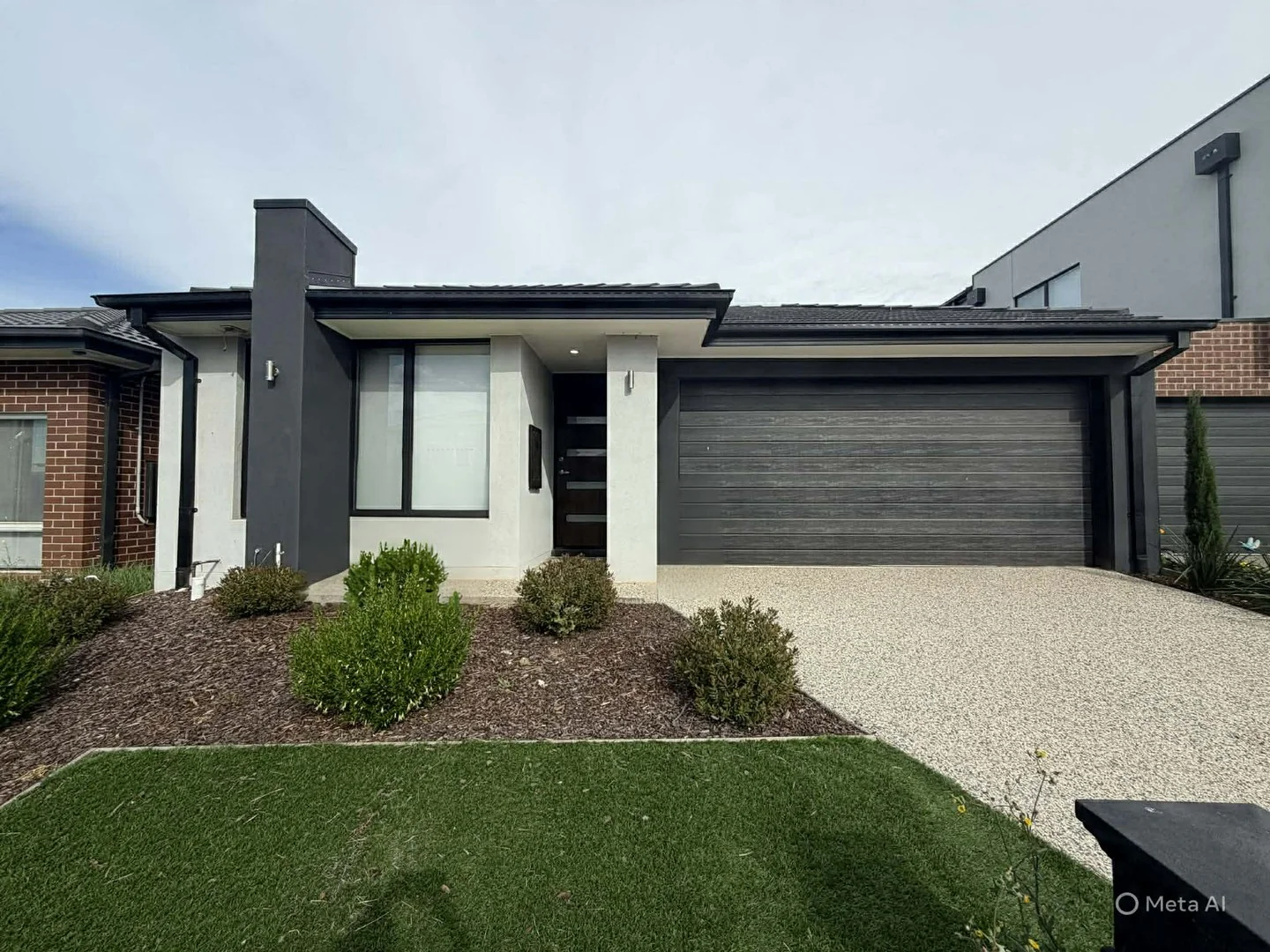 8 Skyline Road, Fraser Rise VIC 3336