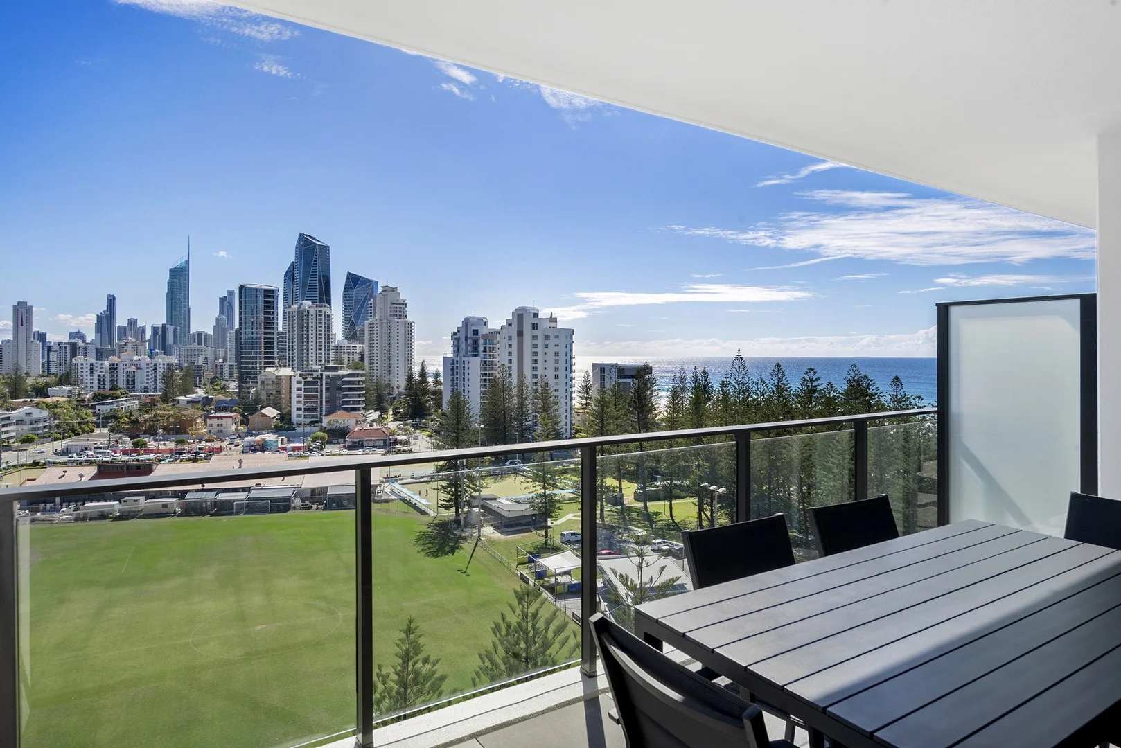 50/18 Chelsea Avenue, Broadbeach QLD 4218