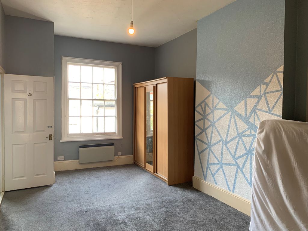 Additional image 5 of 1 bed flat to rentGeorge Street, Ryde PO33