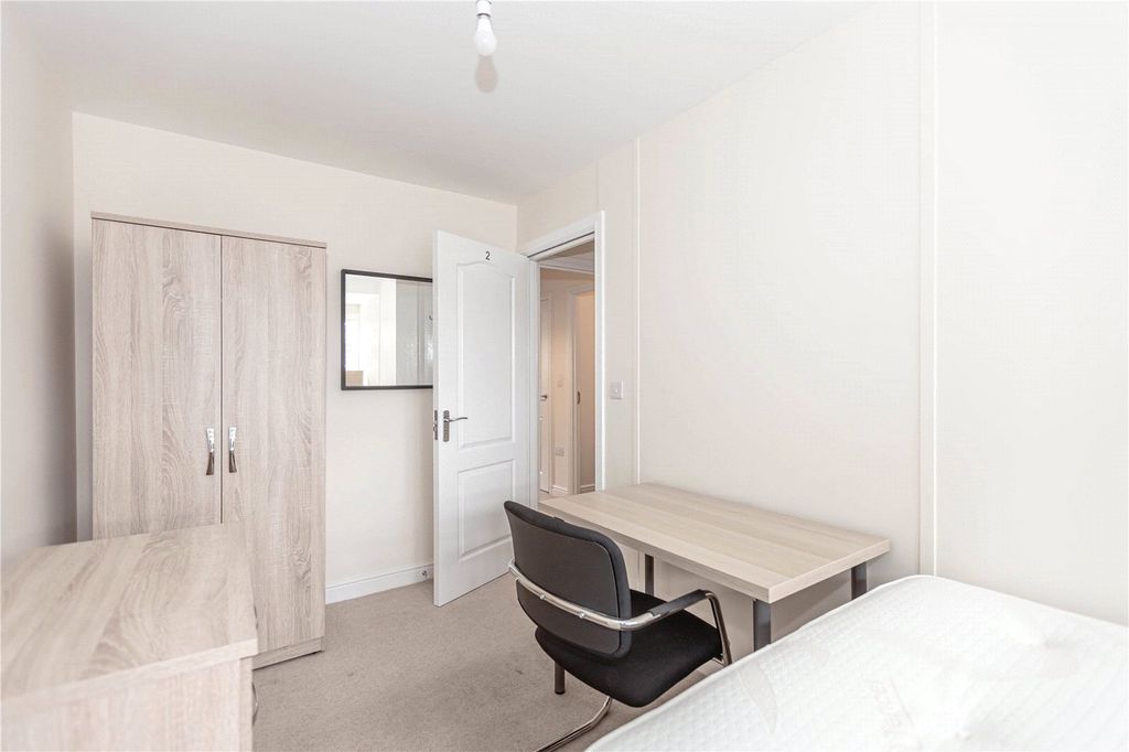Additional image 14 of 6 bed semi-detached house to rentHatton Road, Cheswick Village, Bristol BS16