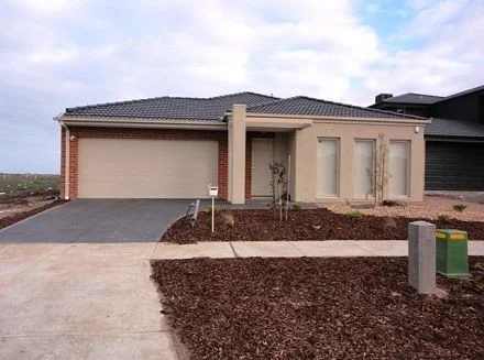 296 Saltwater Promenade, Point Cook VIC 3030