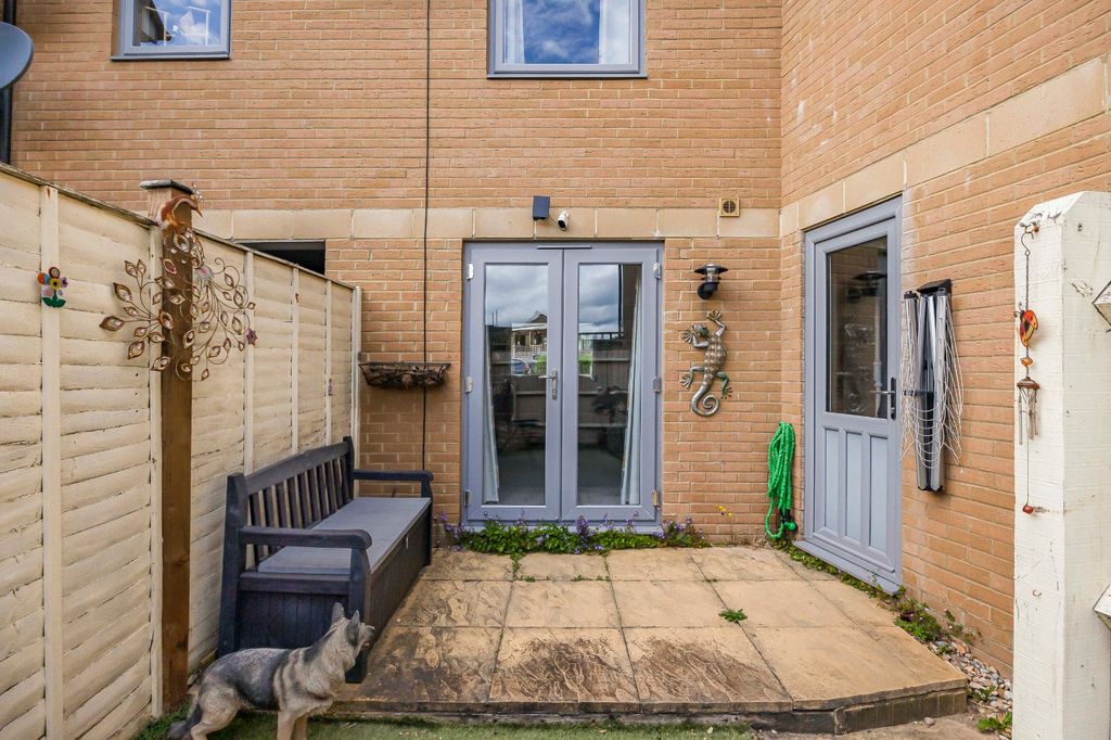 Additional image 27 of 4 bed end terrace house for saleGraces Field, Stroud, Gloucestershire GL5