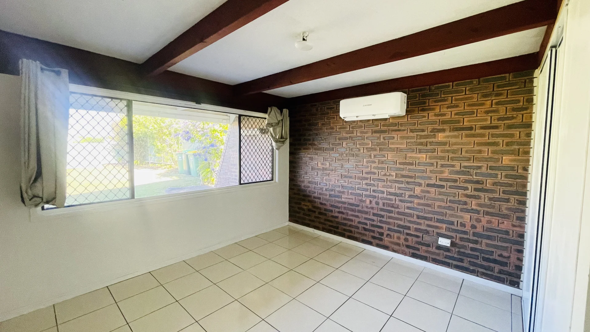 Additional image 11 of 14 Pine Street, Hillcrest QLD 4118