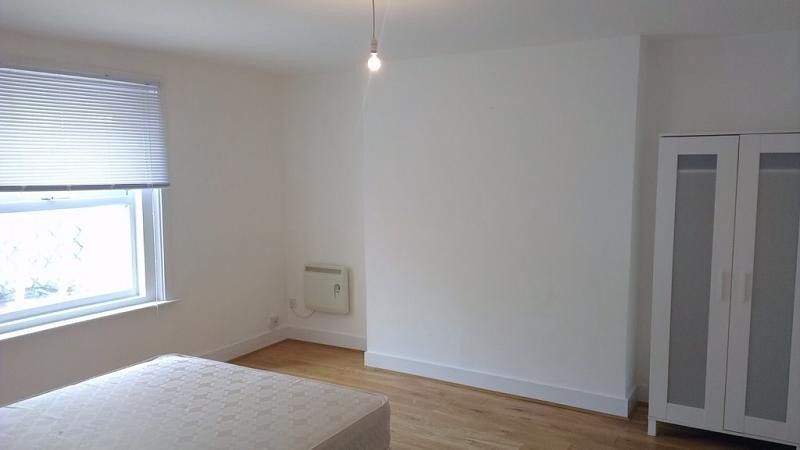 Additional image 6 of 2 bed property to rentClarendon Road, Southsea PO4