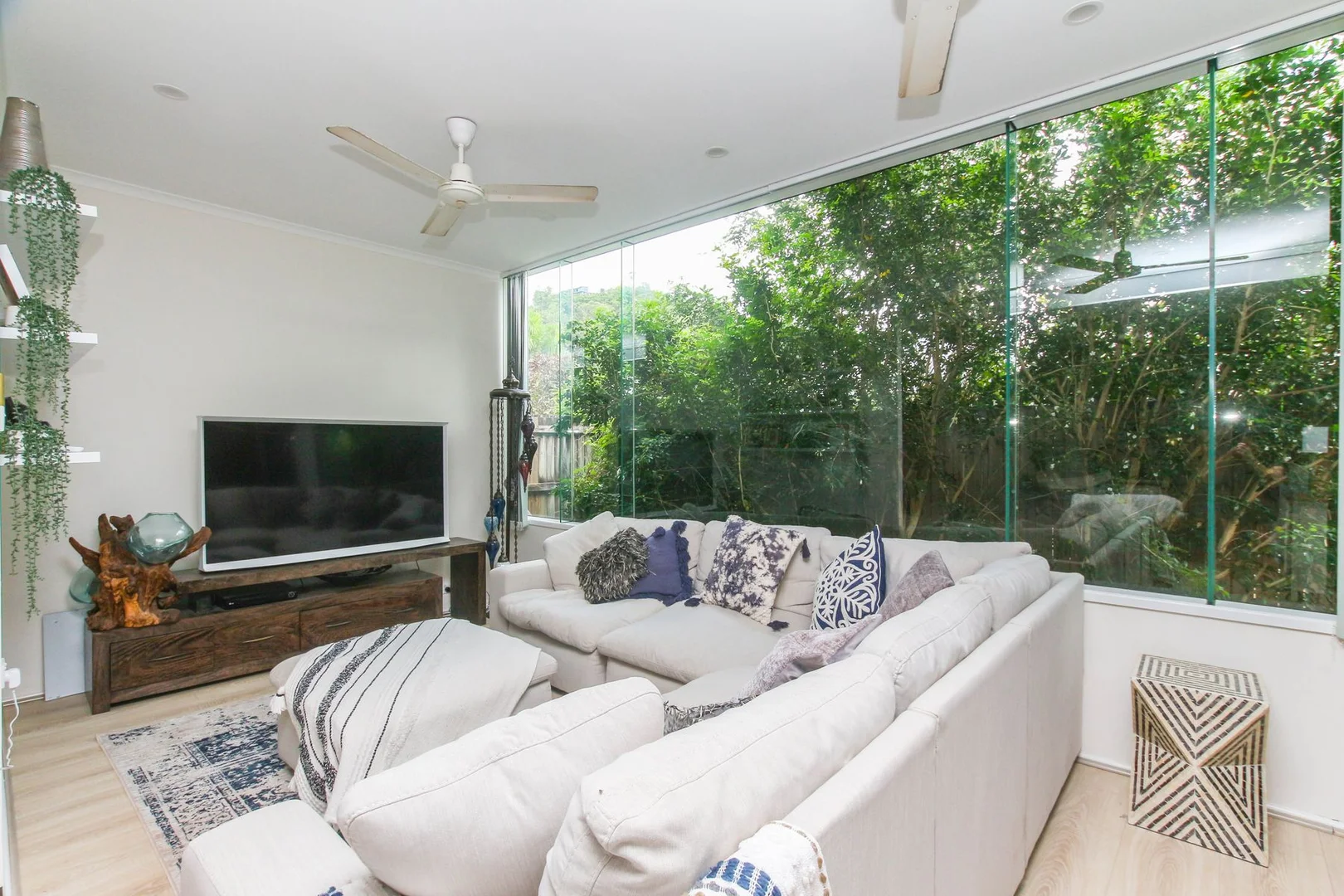 Additional image 3 of 2 Rogers Close, Whitfield QLD 4870