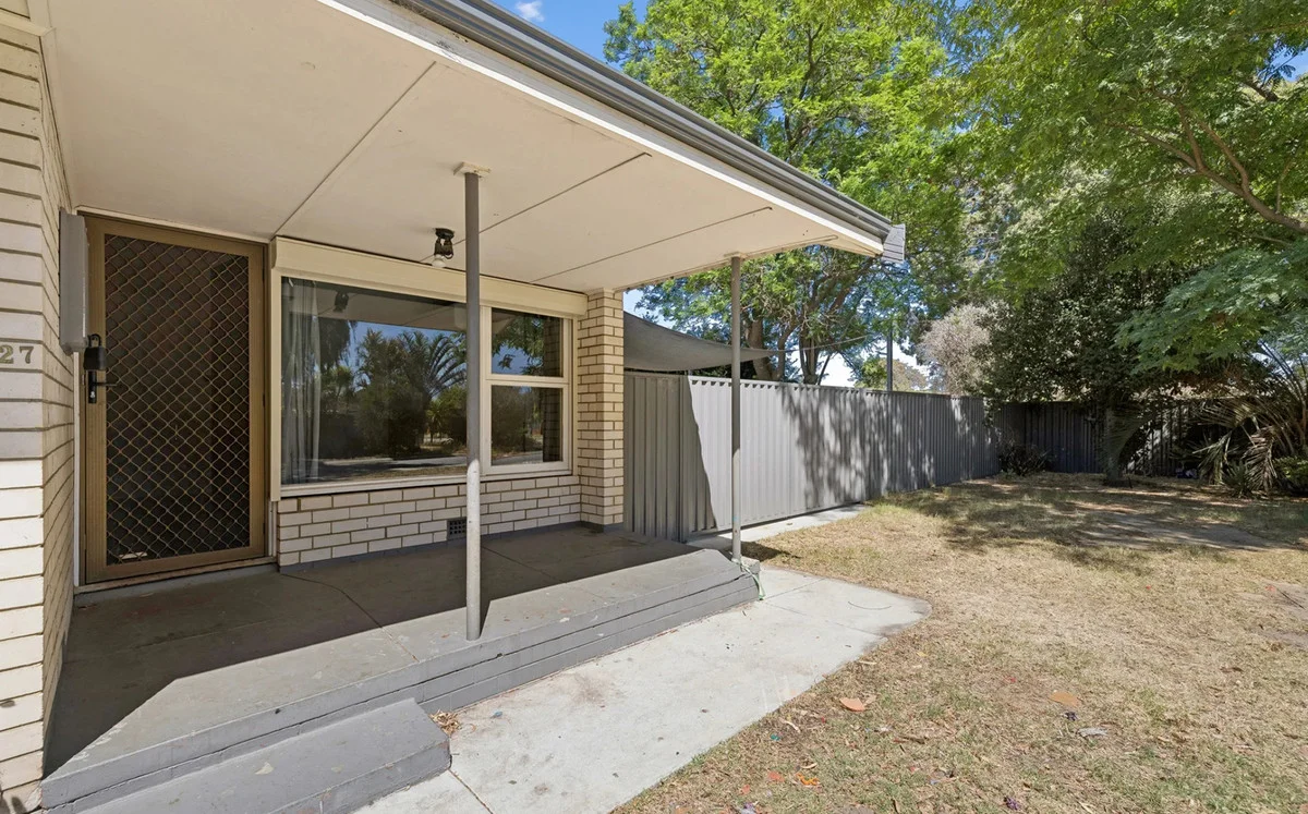 27 Willowmead Way, Kelmscott WA 6111