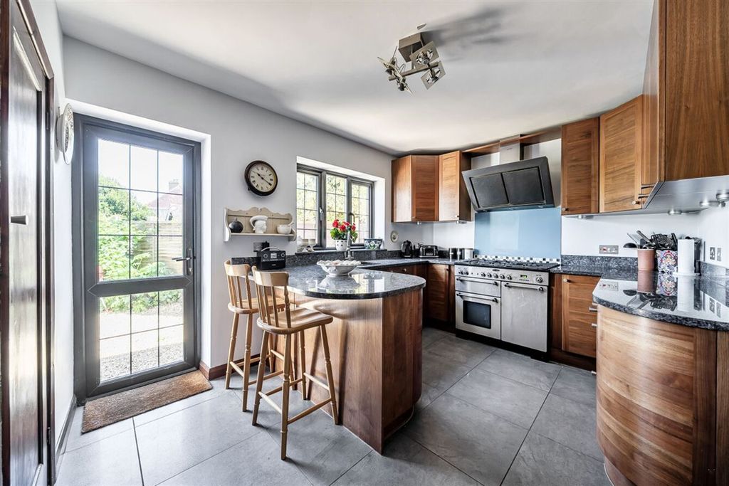 Additional image 6 of 5 bed detached house to rent25 First Avenue, Felpham, Bognor Regis, West Sussex PO22
