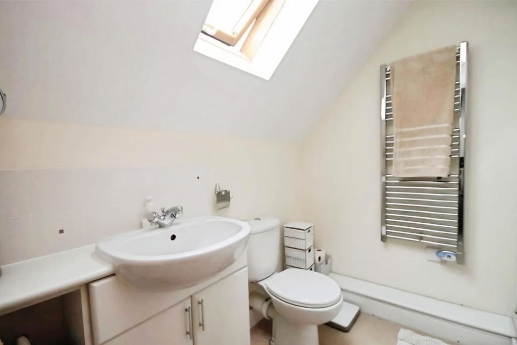 Additional image 9 of 3 bed terraced house to rentWellswood, Haywards Heath RH16