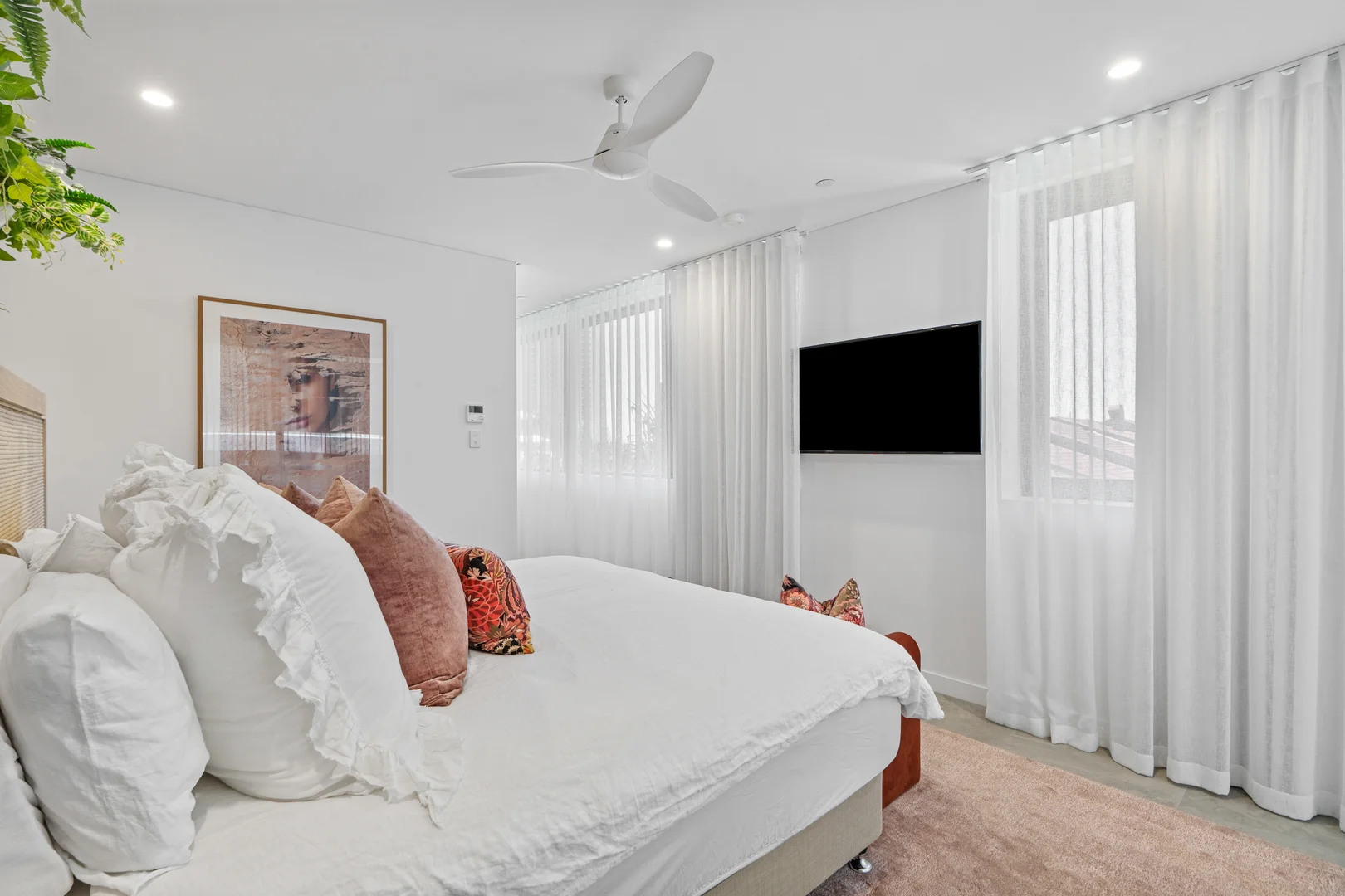 Additional image 25 of 1/24 Woodroffe Avenue, Main Beach QLD 4217