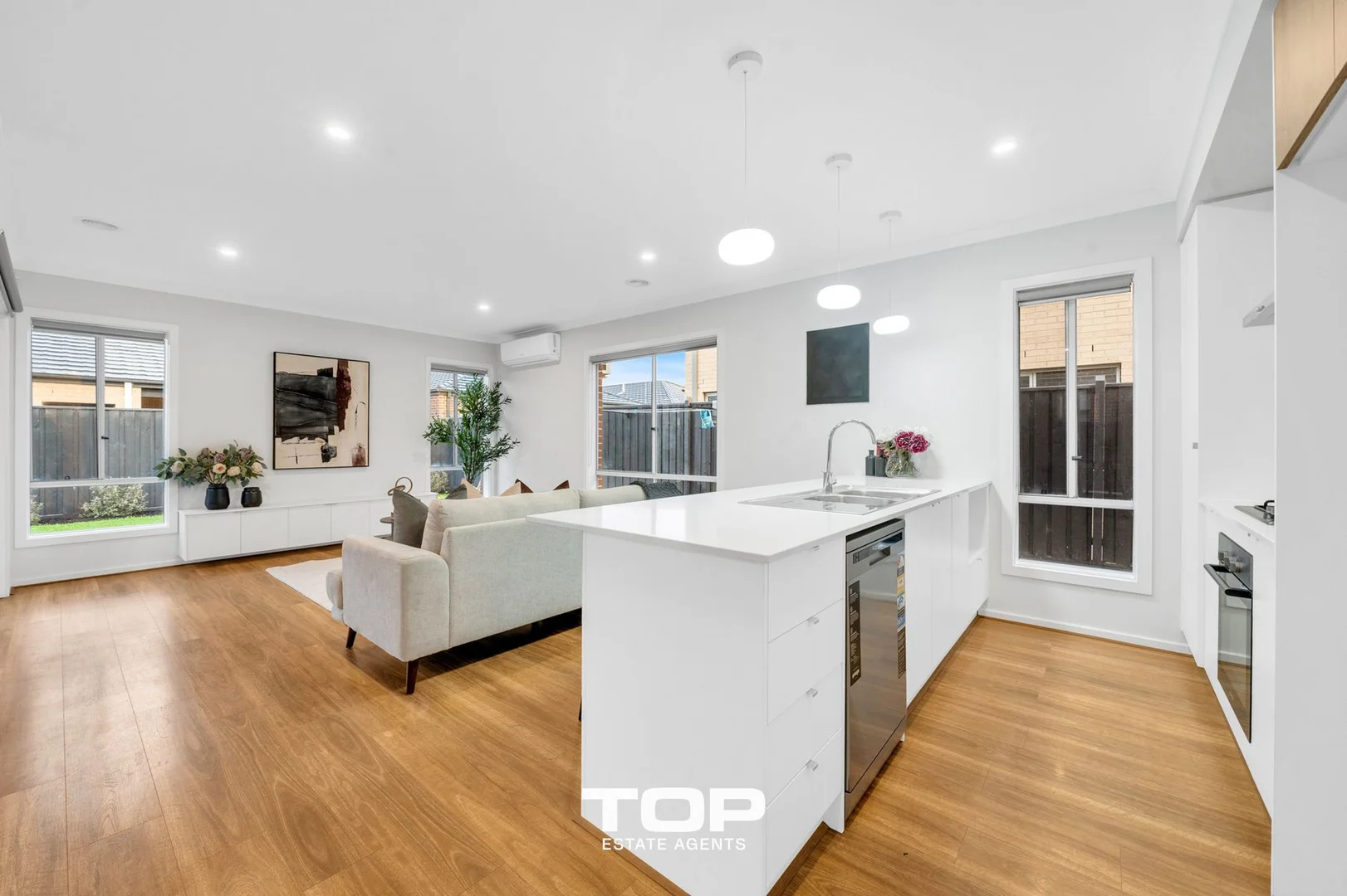 Additional image 8 of 22 Vivace Avenue, Clyde VIC 3978