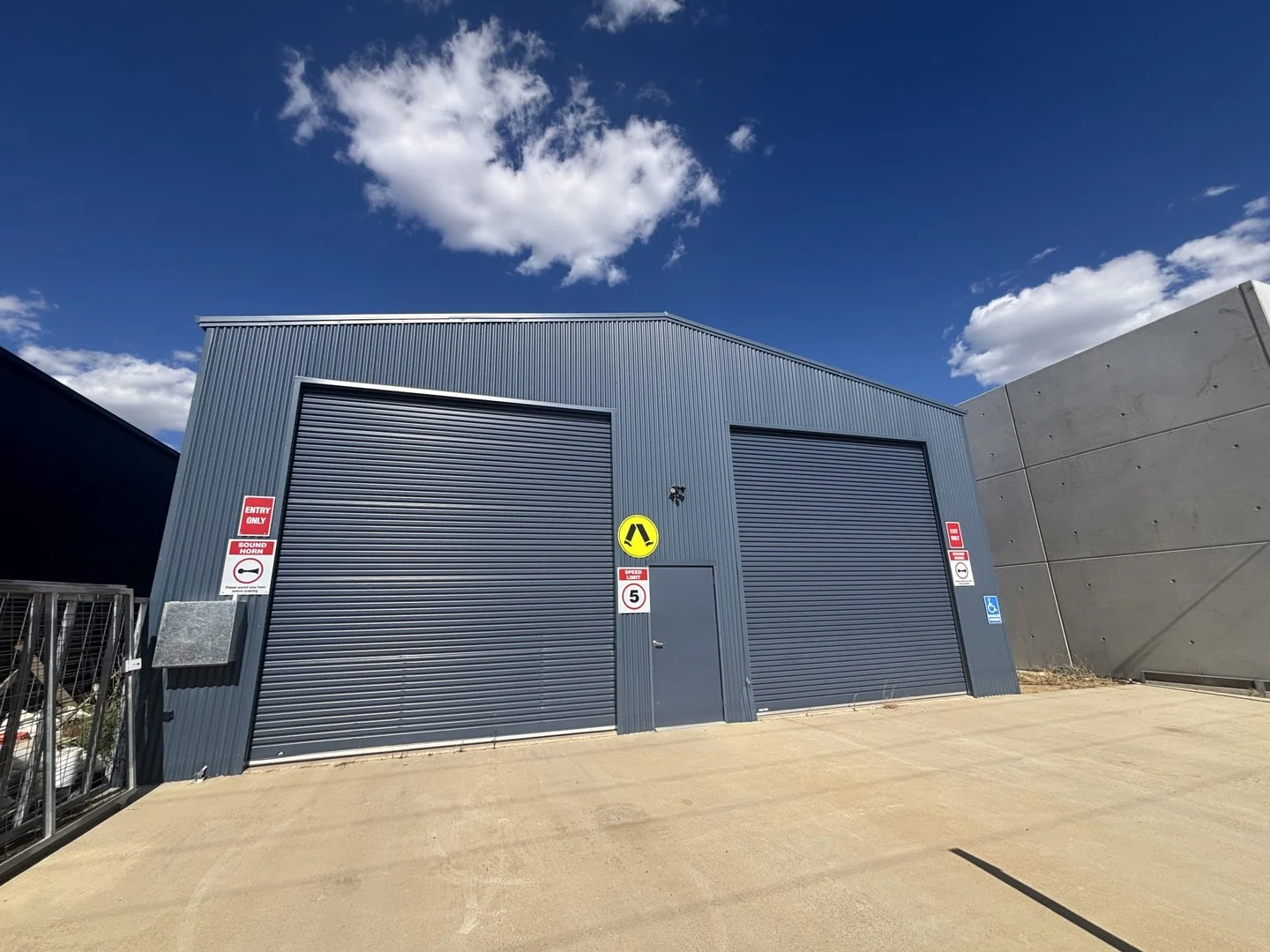 1/21 Holland Road, Polo Flat NSW 2630