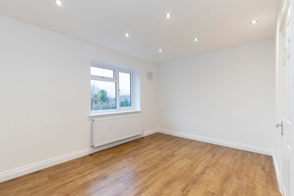 Additional image 8 of 3 bed semi-detached house to rentOrchard Avenue, Cheltenham GL51