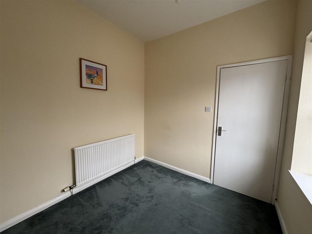 2 bed flat to rentWrexham Street, Mold CH7