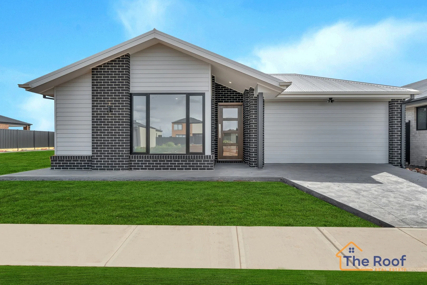 98 Buckingham Boulevard, Strathtulloh VIC 3338