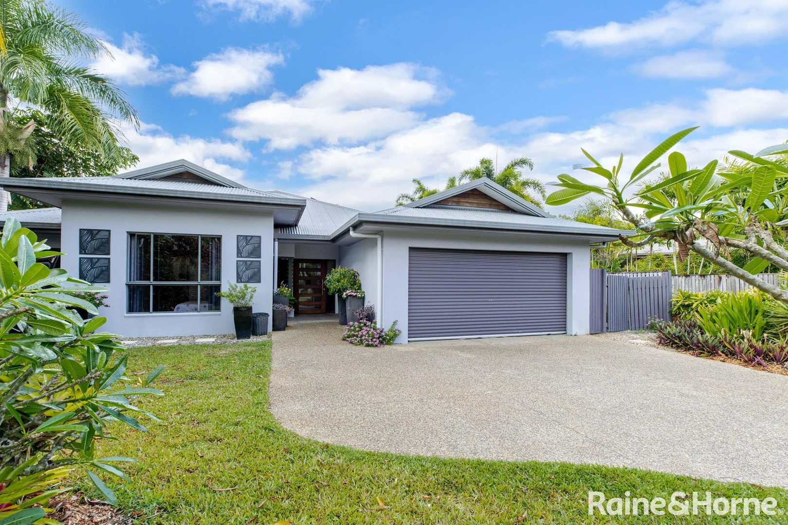 7 Lake Close, Port Douglas QLD 4877