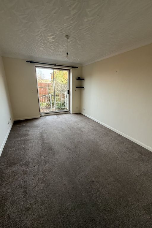 Additional image 2 of 1 bed semi-detached house to rentCottage Mews, Newport PO30