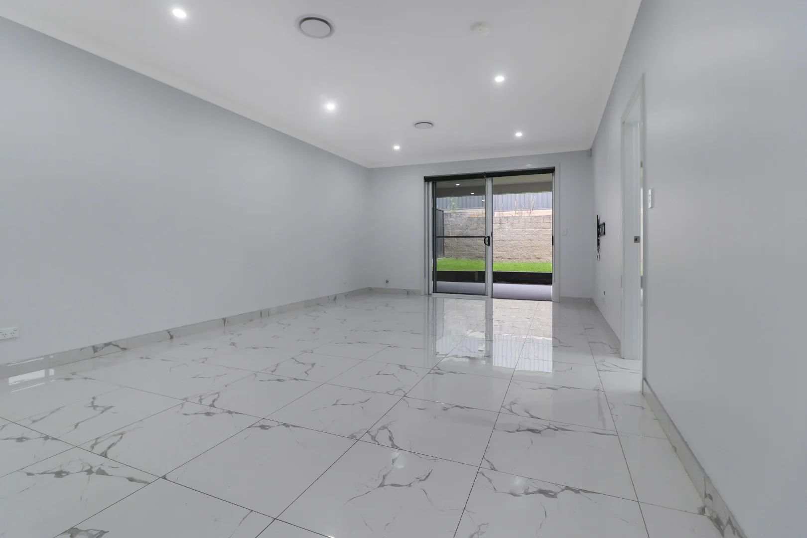 Additional image 2 of 16 Fieldhouse Cct, Campbelltown NSW 2560