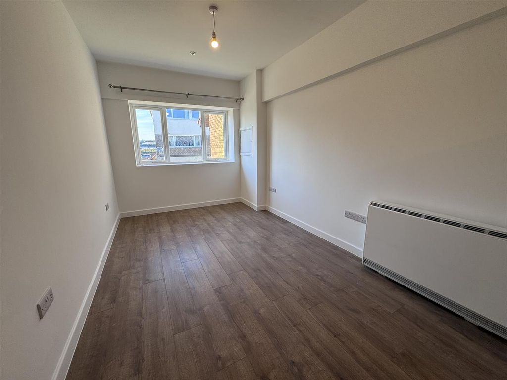 Additional image 2 of 1 bed flat to rentWoodstock Way, Caldicot NP26