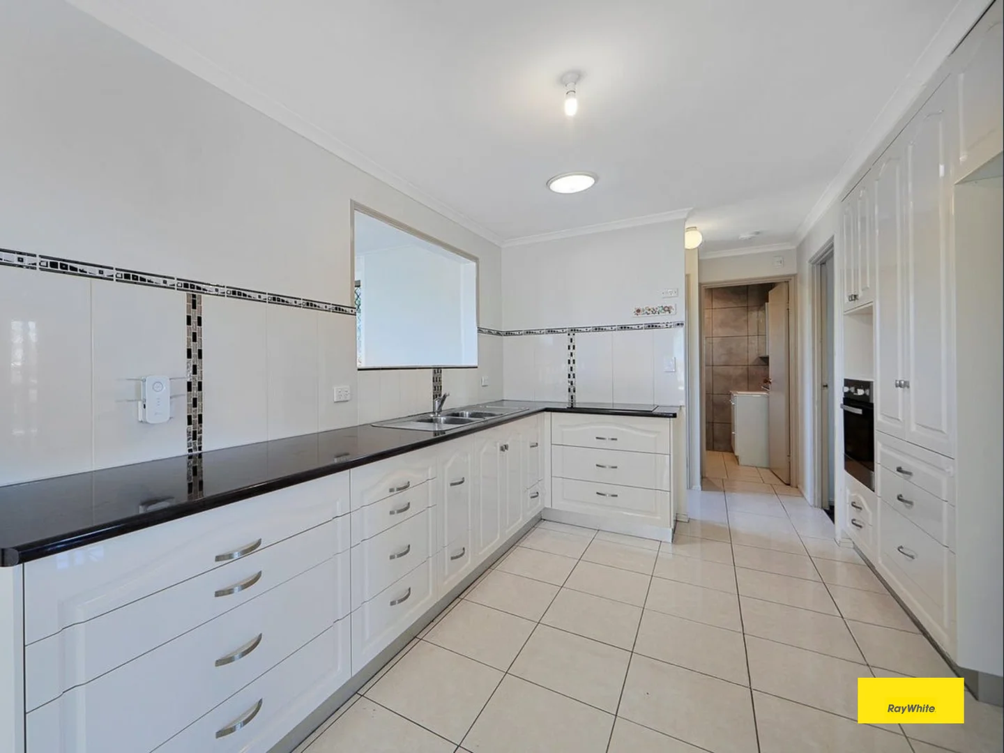 Additional image 7 of 2 Carbeen Street (UPSTAIRS ONLY), Innes Park QLD 4670