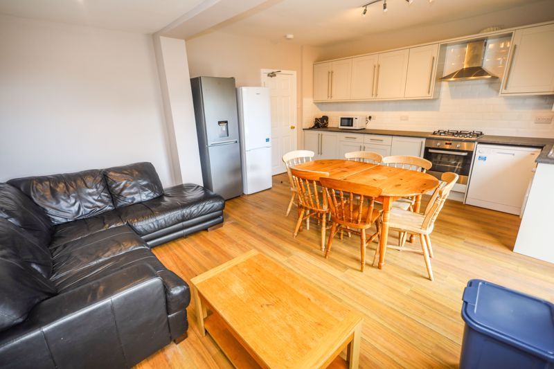 Additional image 3 of 6 bed detached house to rentOsborne Road, Winton BH9
