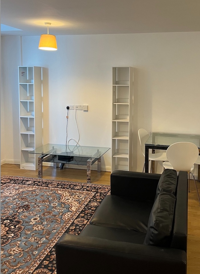 1 Bed Flat, Mann Island, L3, N1 7GU photo 5