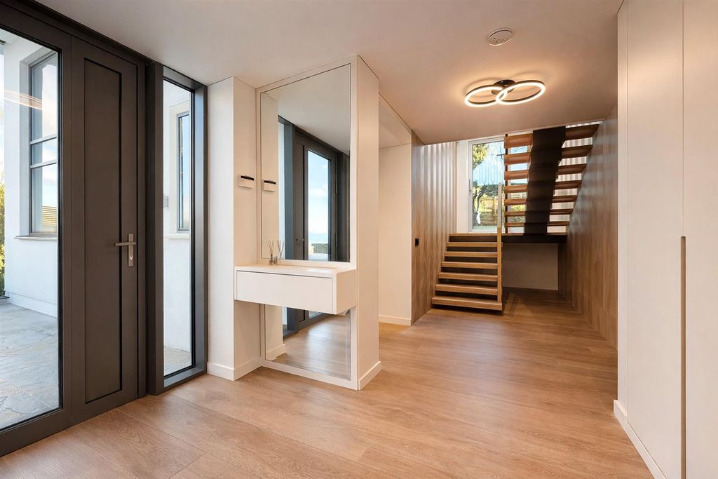 Additional image 16 of 4 bed detached house to rentCleeve Hill, Cheltenham GL52