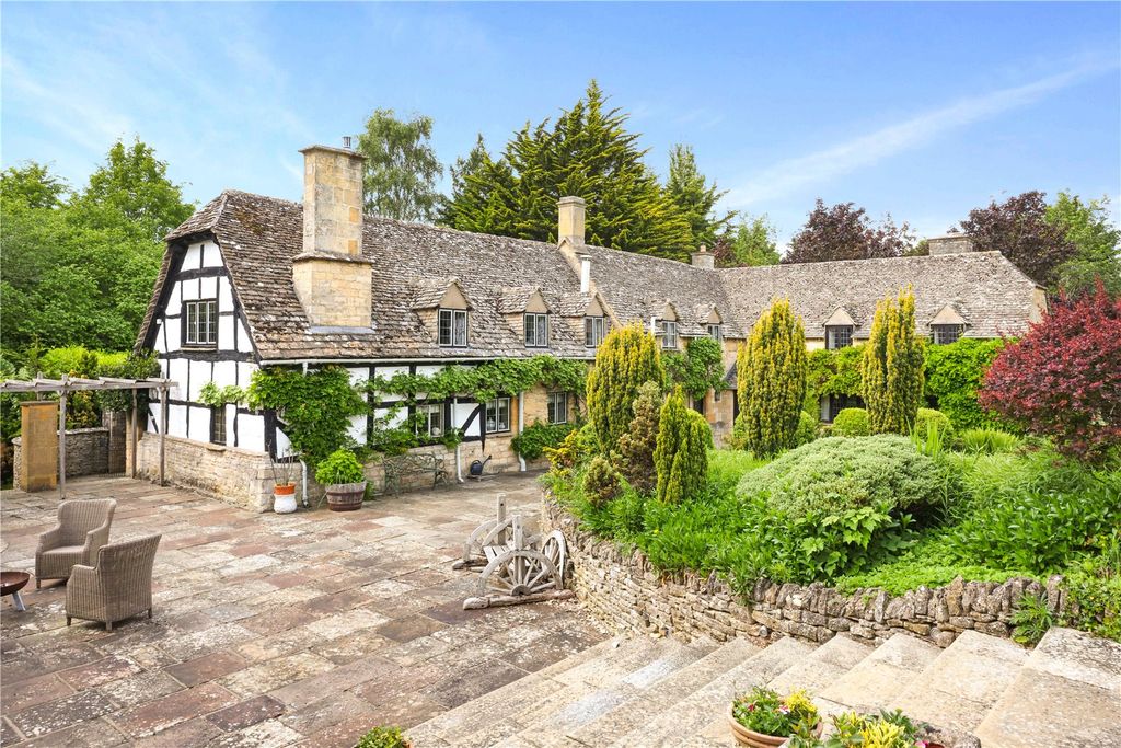 Additional image 2 of 6 bed detached house for saleGopshill Lane, Gretton, Cheltenham, Gloucestershire GL54