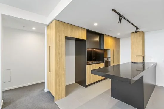 201/19 Deshon Street, Woolloongabba QLD 4102