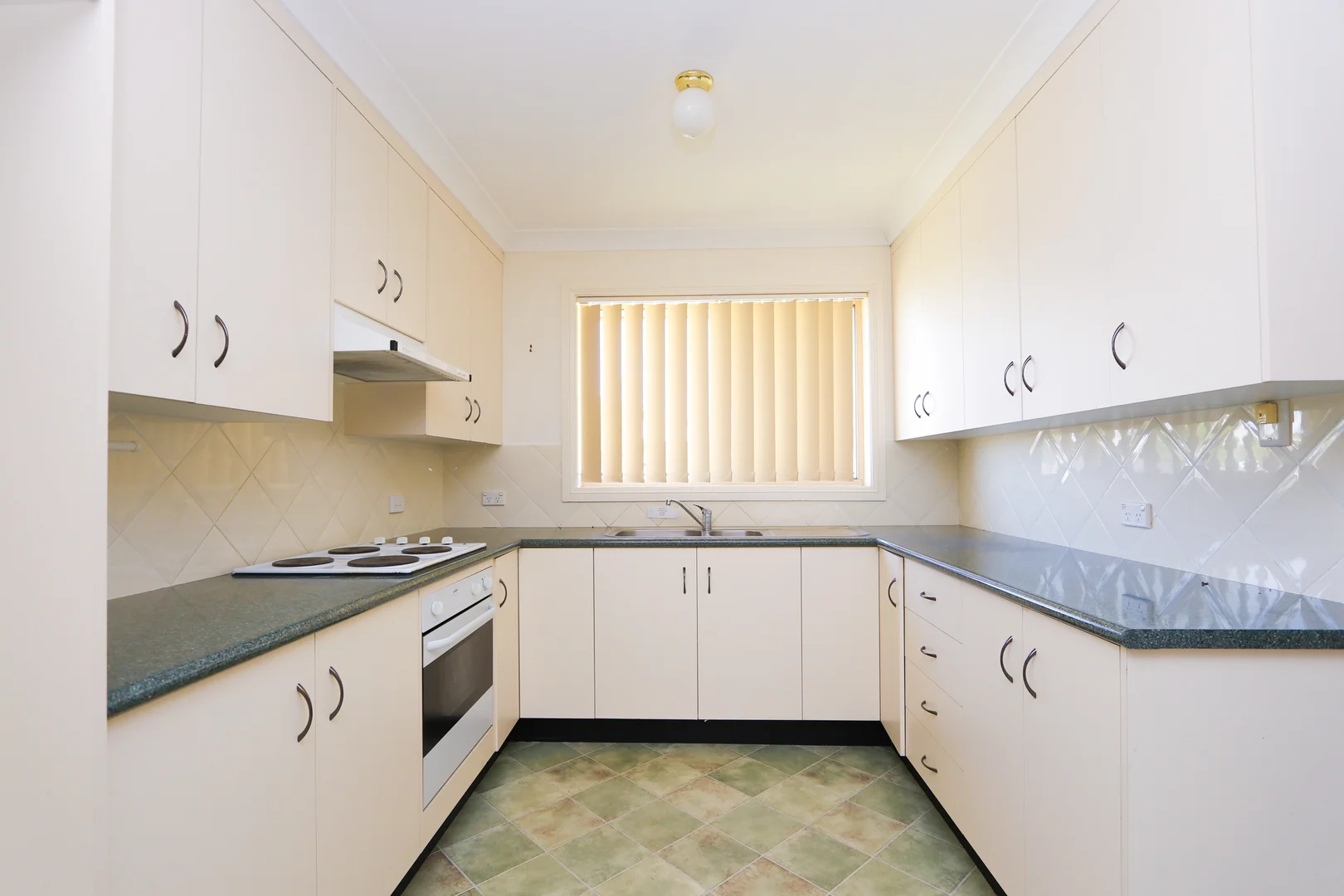 Additional image 4 of 1/90 Parkes Street, Temora NSW 2666