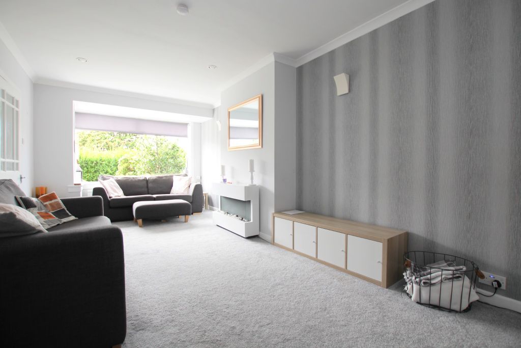Additional image 3 of 3 bed semi-detached house to rentAllander Road, Bearsden, East Dunbartonshire G61