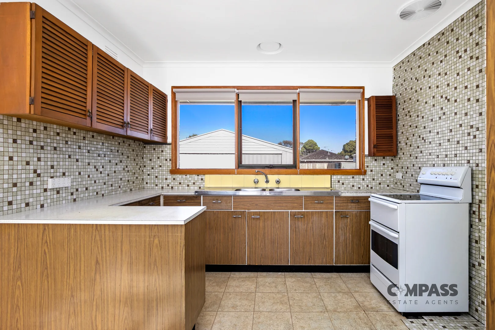 Additional image 3 of 6 ILUKA COURT, Altona VIC 3018