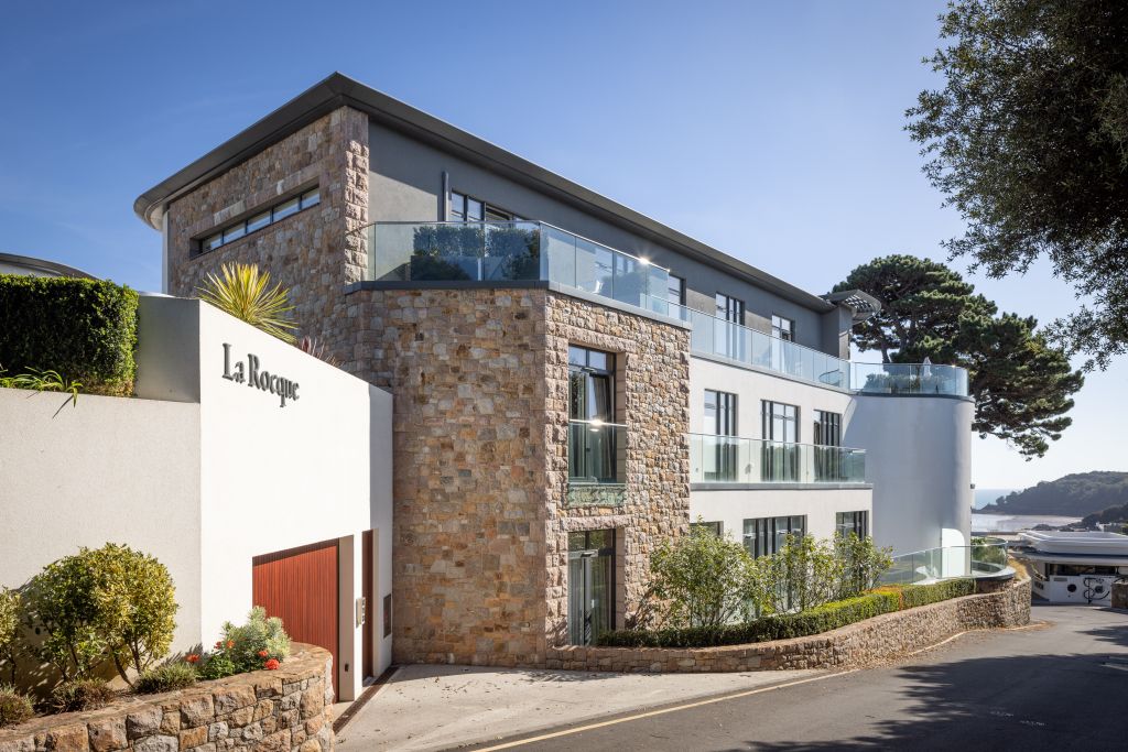 3 bed flat to rentLe Mont De La Rocque, St. Brelade, Jersey JE3