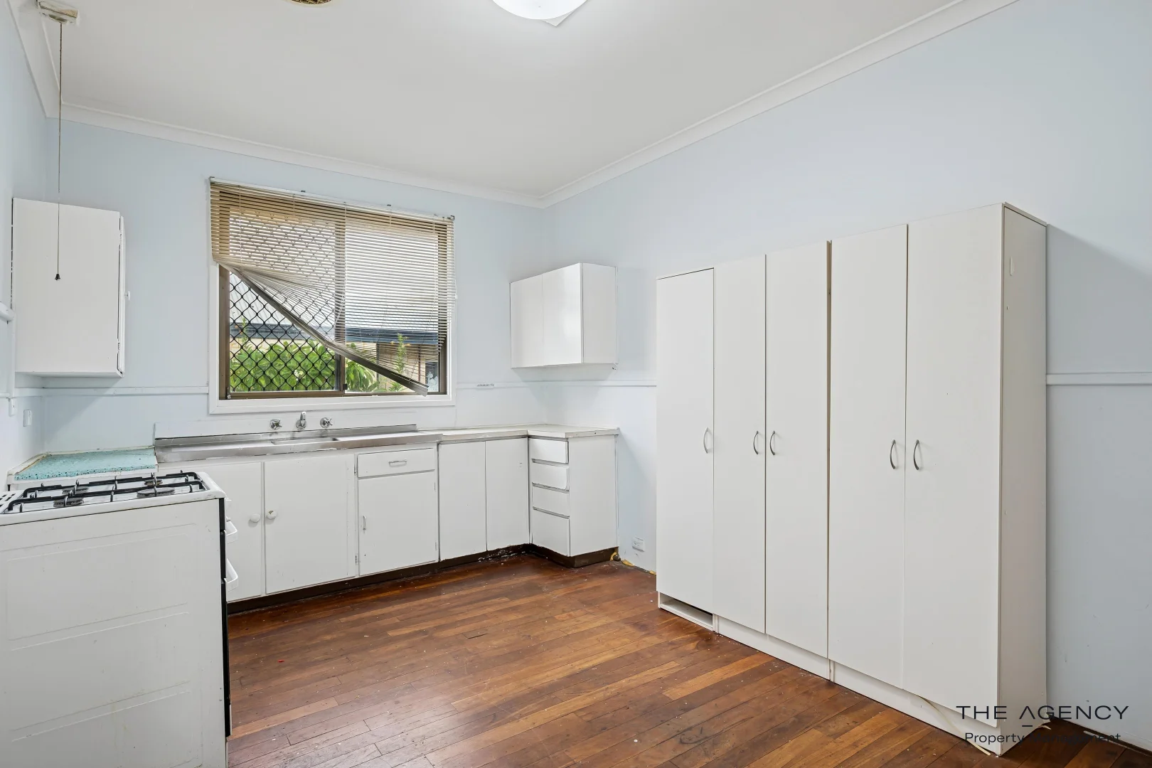 Additional image 4 of 10 Barnsley Street, Queens Park WA 6107