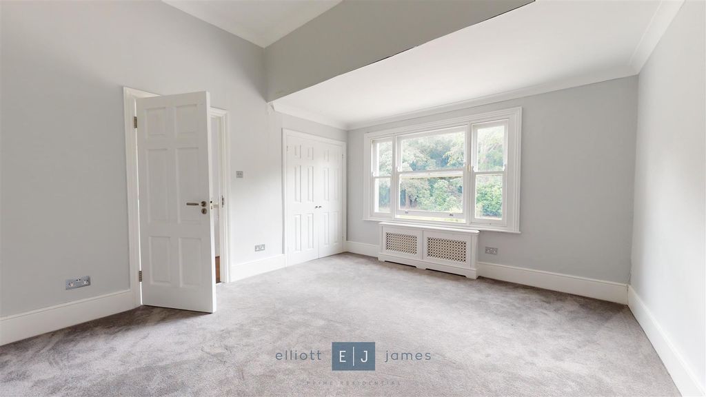 Additional image 26 of 4 bed semi-detached house to rentManor Road, High Beech, Loughton IG10