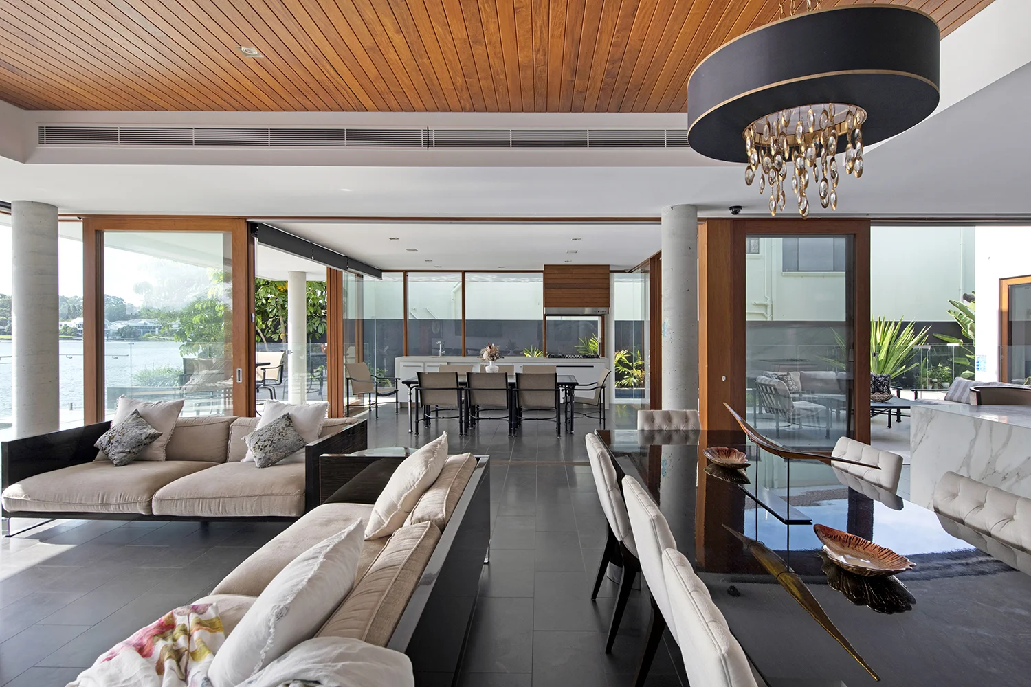 Additional image 3 of 11 Southern Cross Drive, Surfers Paradise QLD 4217
