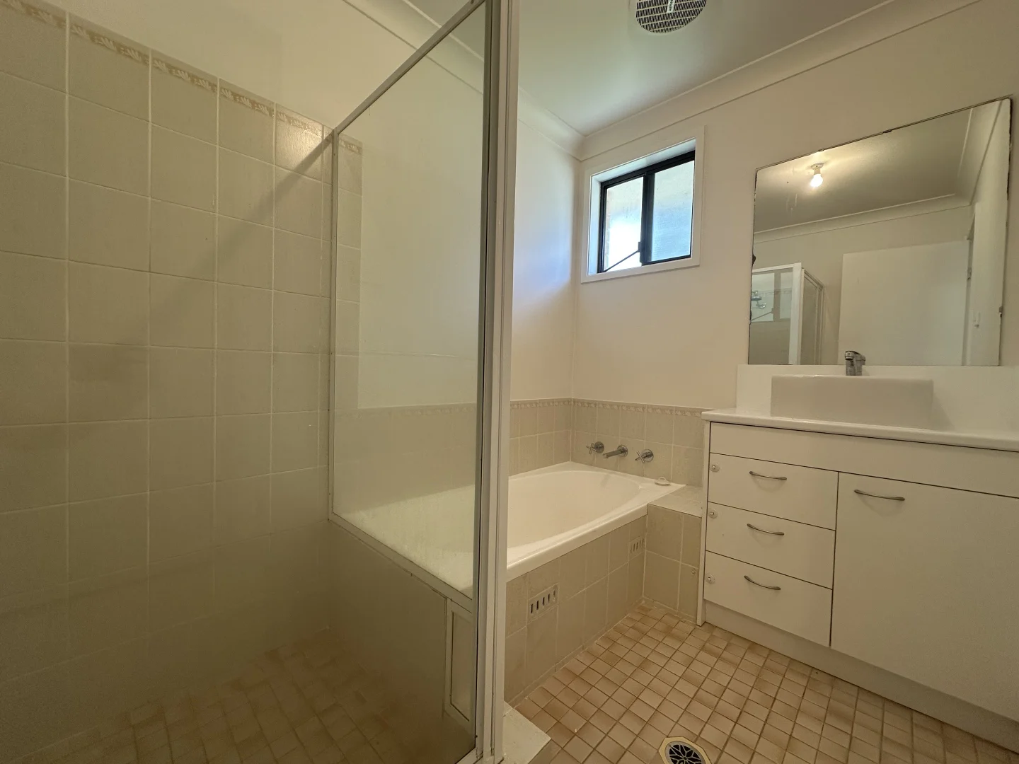 Additional image 5 of 29 Tarwarri Road, Summerland Point NSW 2259