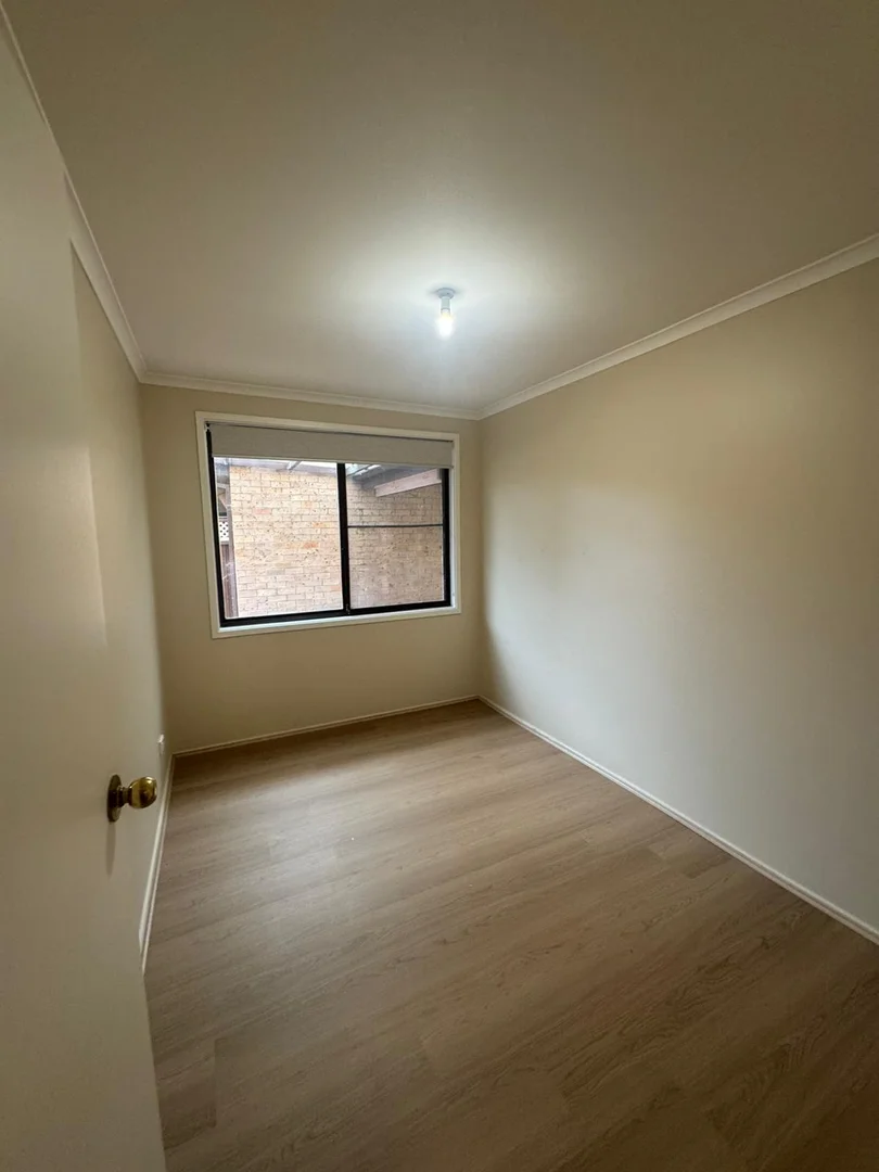 Additional image 5 of 100 Lanica Drive, Ingleburn NSW 2565