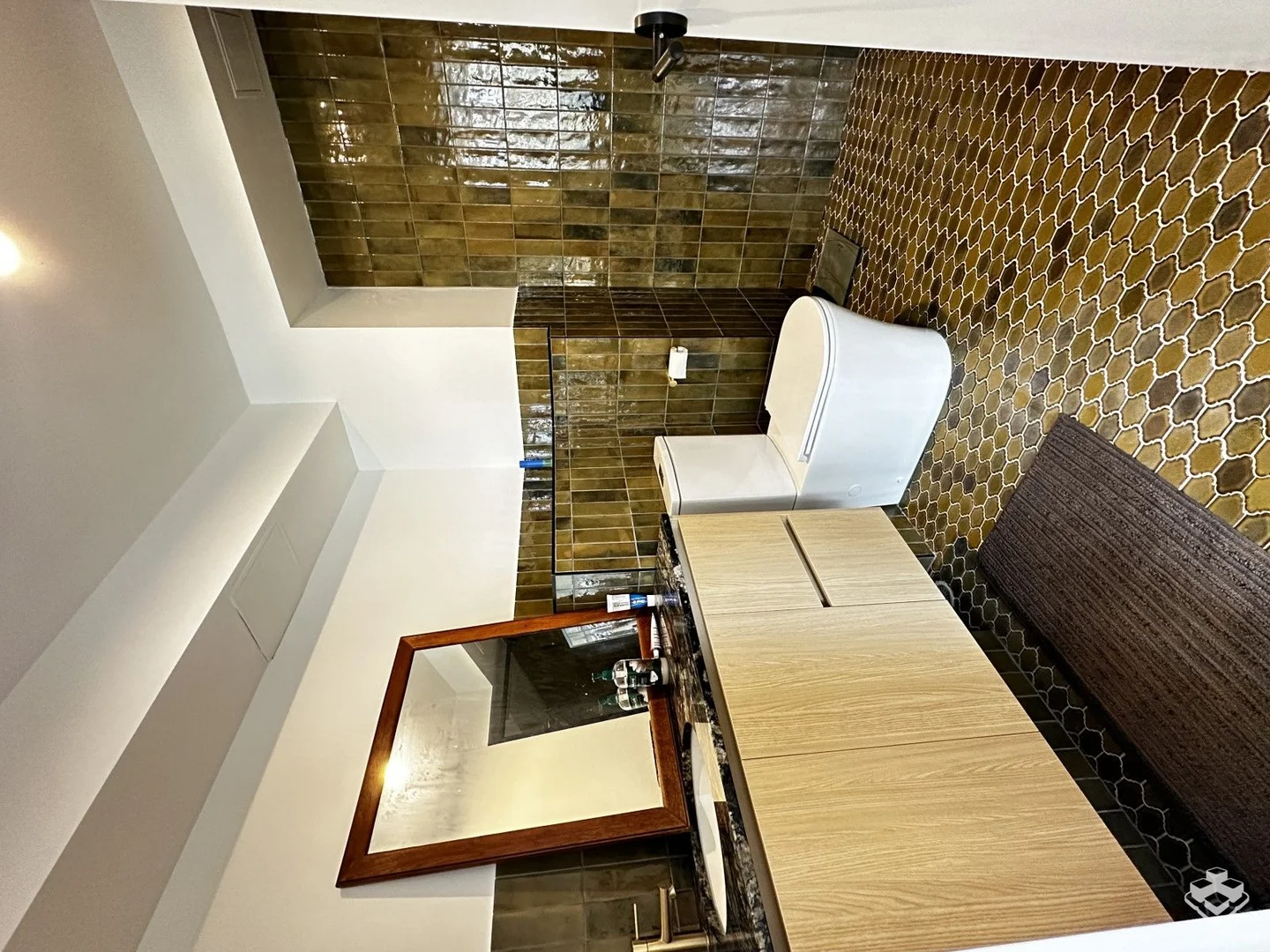 Additional image 6 of ID:21170951/2 Riverview Parade, Surfers Paradise QLD 4217