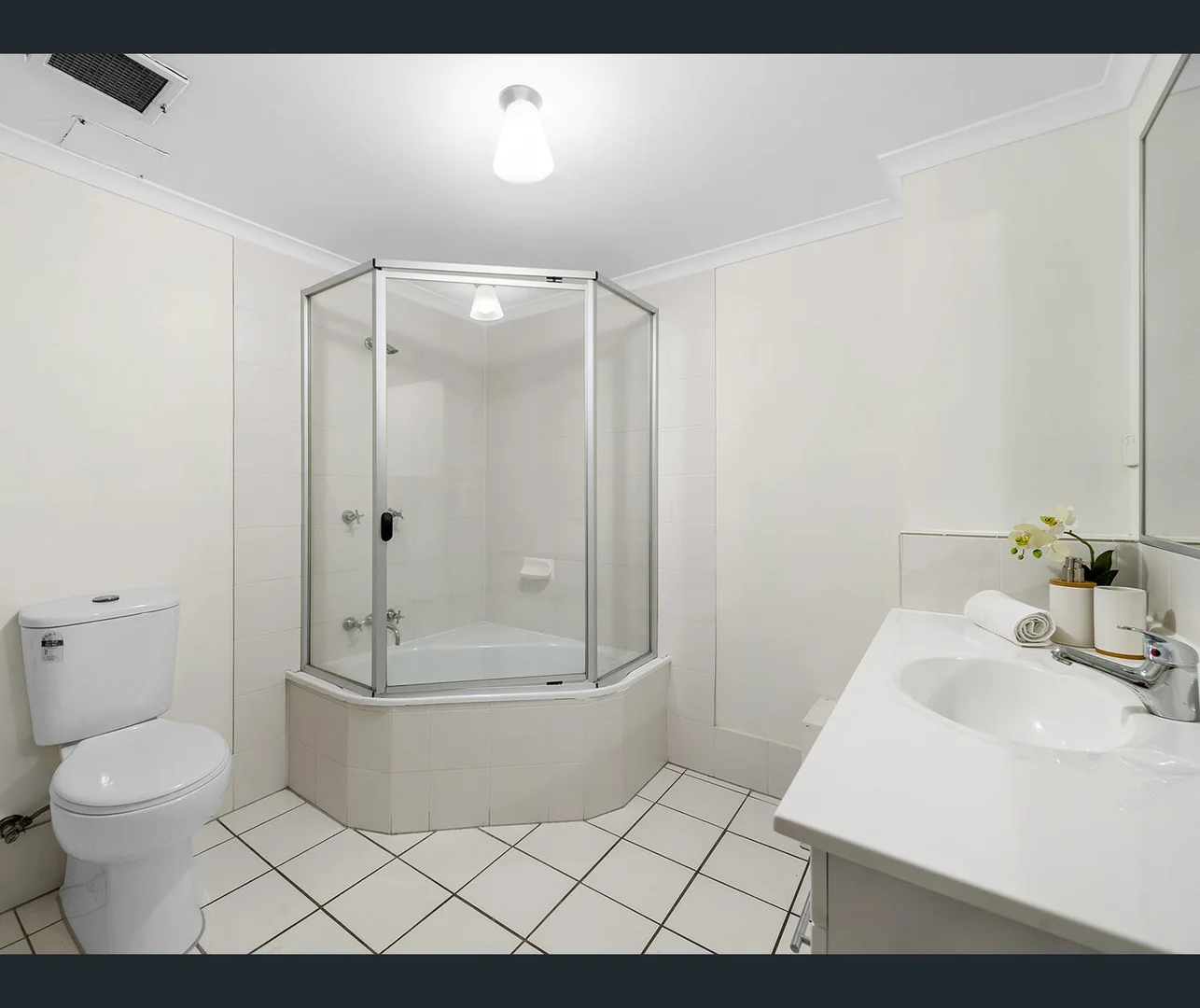 Additional image 9 of 1/97-99 Macquarie Street, St Lucia QLD 4067