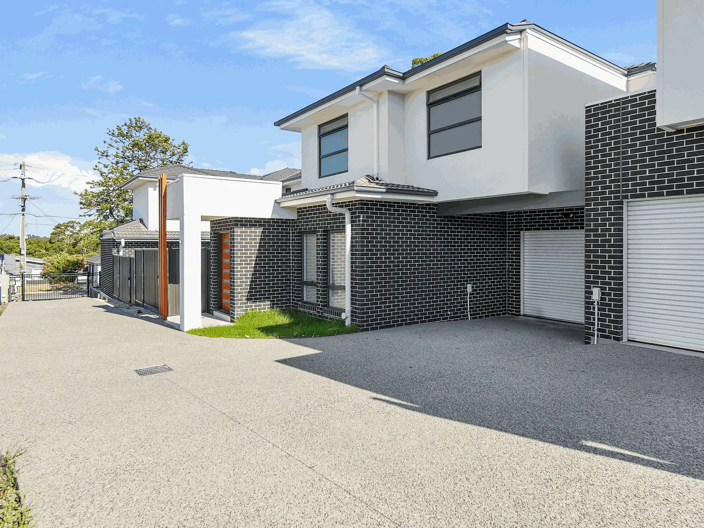 2/11B Ross Street, Dandenong VIC 3175