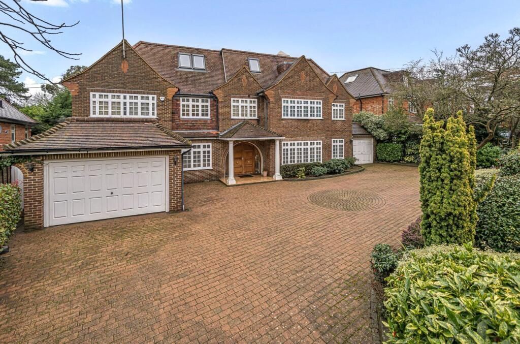 8 bed detached house to rentGrange Avenue, London N20